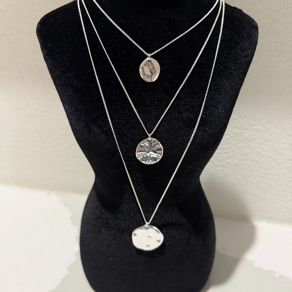 New Chloe + Isabel Silver Three-Row Paillette Graduated Pendant